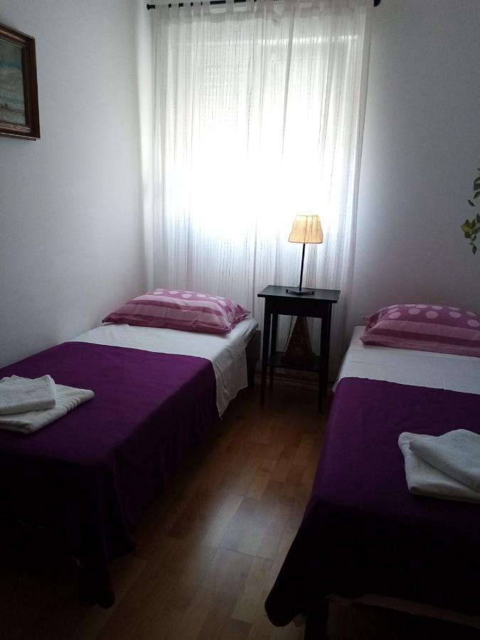Apartman Mikola With Sea View Trogir Exterior foto