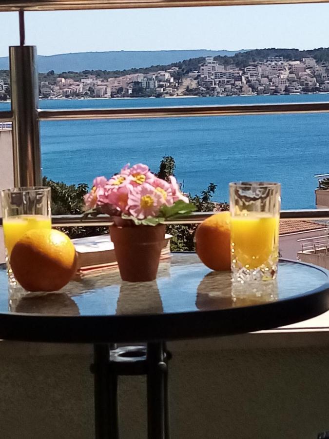 Apartman Mikola With Sea View Trogir Exterior foto
