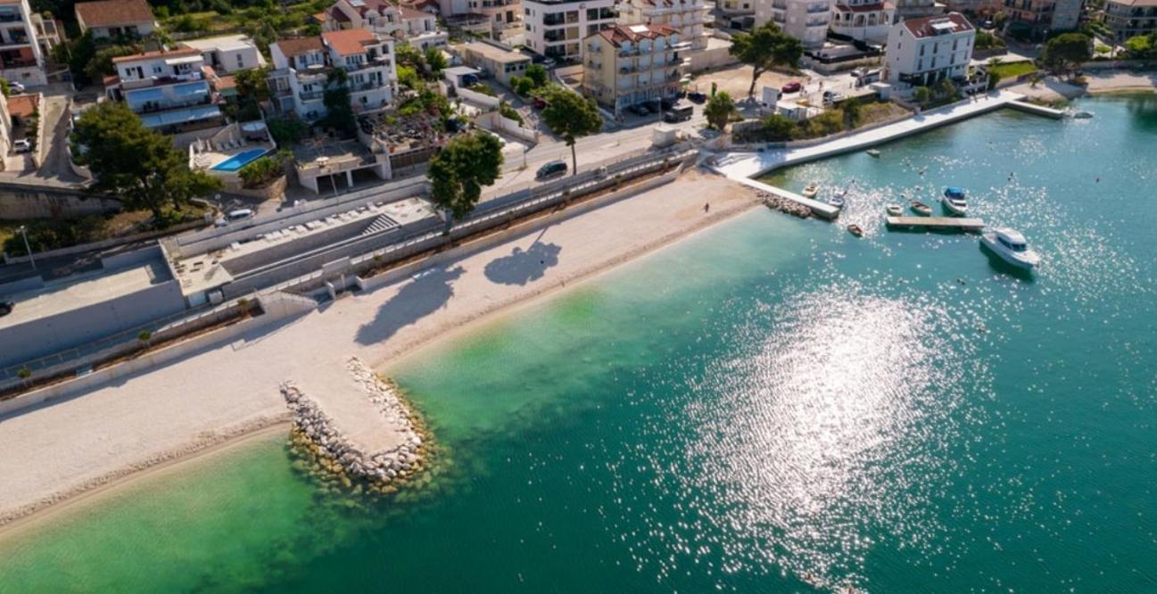 Apartman Mikola With Sea View Trogir Exterior foto